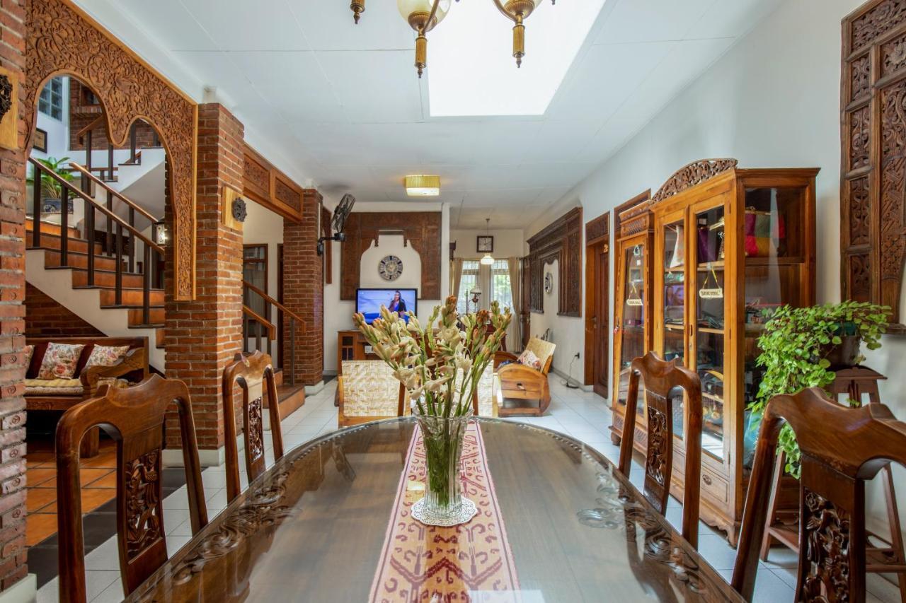 Sekararum Butik Syariah Guesthouse Bandung Exterior foto