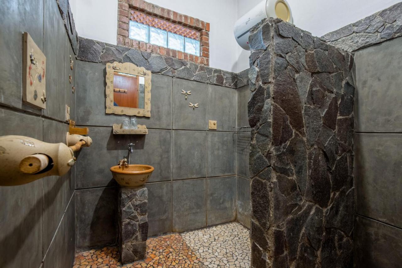 Sekararum Butik Syariah Guesthouse Bandung Exterior foto